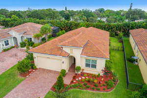 8072 SW Marin Dr, Stuart, FL 34997, Sold 11/13/17