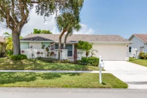 6637 Hollandaire Dr W, Boca Raton, FL 33433, Sold 10/20/17