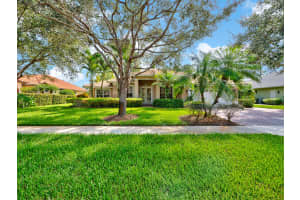 8283 SW Skipper Dr, Stuart, FL 34997, Sold 01/05/18