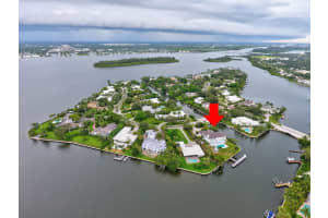 520 River Dr, Vero Beach, FL 32963, Sold 01/31/18