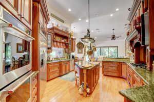 2365 Windsor Cir, Boca Raton, FL 33431, Sold 12/04/17