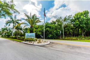 2244 4th Ave SE, Vero Beach, FL 32962, Sold 11/03/17