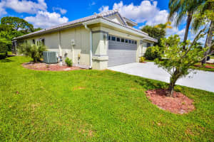 8653 Windy Cir, Boynton Beach, FL 33472, Sold 12/29/17