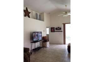 669 Clearbrook Cir W, Delray Beach, FL 33445, Sold 10/27/17