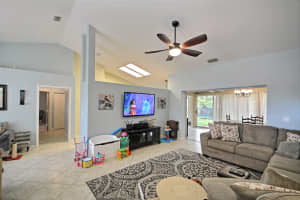 763 24th Square, Vero Beach, FL 32962, Sold 10/06/17