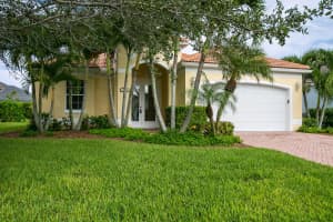 4140 E 16th Square, Vero Beach, FL 32967, Sold 04/03/18