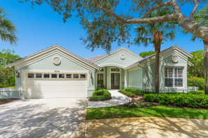 8049 Mammoth Dr SE, Hobe Sound, FL 33455, Sold 11/09/17