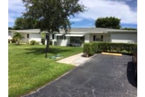 7226 W Oakridge Cir, Lantana, FL 33462, Sold 10/25/17