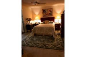 1083 N Oakridge Cir, Lantana, FL 33462, Sold 12/01/17