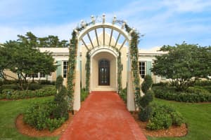 2 Country Club Cir, Boynton Beach, FL 33436, Sold 02/14/18
