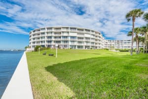 2760 S Ocean Blvd, Palm Beach, FL 33480, Sold 05/15/18