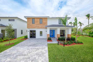 2802 SE 3rd St, Homestead, FL 33033, Sold 02/15/18