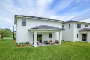 2802 SE 3rd St, Homestead, FL 33033, Sold 02/15/18