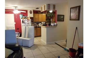 564 Vossler Ave, West Palm Beach, FL 33413, Sold 11/14/17