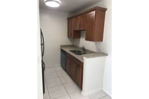 1500 N Congress Ave APT B28, West Palm Beach, FL 33401, Sold 10/16/17