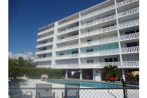231 E Lantana Rd, Lantana, FL 33462, Sold 02/28/18