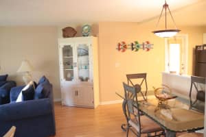 301 Circle Dr S, Boynton Beach, FL 33435, Sold 11/17/17