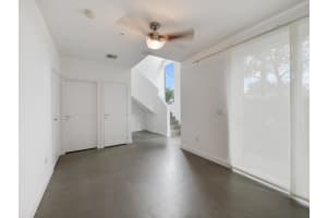 315 NE 7th St, Fort Lauderdale, FL 33304, Sold 12/01/17