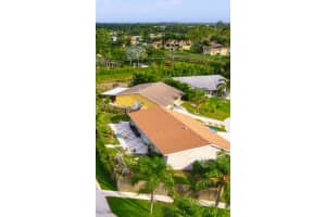 5067 Angola Cir, Lake Worth, FL 33463, Sold 11/17/17