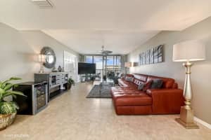 1 Harbourside Dr, Delray Beach, FL 33483, Sold 11/21/17
