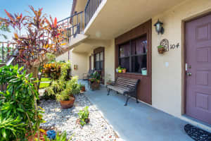 5987 Forest Hill Blvd, West Palm Beach, FL 33415, Sold 12/15/17