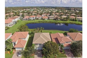 9199 Citrus Isle Ln, Lake Worth, FL 33467, Sold 12/27/17