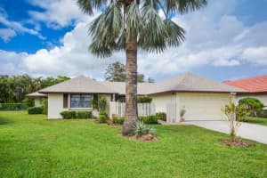 10275 Greentrail Dr N, Boynton Beach, FL 33436, Sold 11/20/17