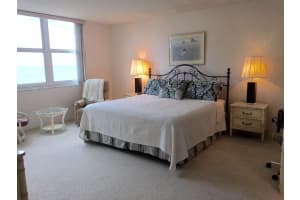 5440 N Ocean Dr, Riviera Beach, FL 33404, Sold 03/02/18