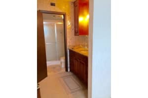 5440 N Ocean Dr, Riviera Beach, FL 33404, Sold 03/02/18