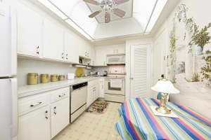 555 SE 6th Ave, Delray Beach, FL 33483, Sold 12/29/17