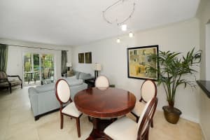 327 E Royal Palm Rd, Boca Raton, FL 33432, Sold 04/11/18