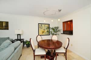 327 E Royal Palm Rd, Boca Raton, FL 33432, Sold 04/11/18