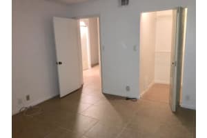 1023 The Pointe Dr, West Palm Beach, FL 33409, Sold 11/02/17