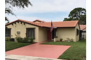 6317 White Pine Way, Lake Worth, FL 33462, Sold 11/27/17