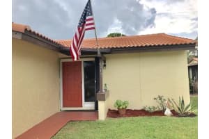 6317 White Pine Way, Lake Worth, FL 33462, Sold 11/27/17