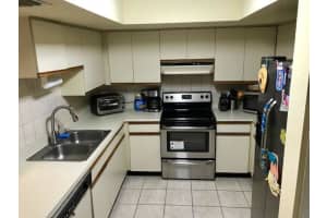 6317 White Pine Way, Lake Worth, FL 33462, Sold 11/27/17