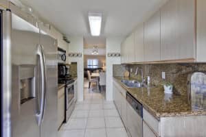 350 SE 2nd Ave APT E3, Deerfield Beach, FL 33441, Sold 11/28/17