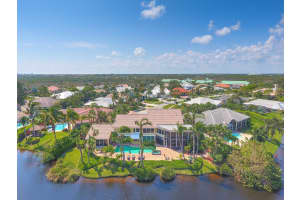 122 Olympus Cir, Jupiter, FL 33477, Sold 04/25/18