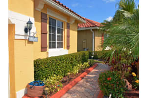 6505 Oxford Cir, Vero Beach, FL 32966, Sold 11/15/17