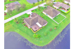 2604 Palm Lakes Ave, Fort Pierce, FL 34981, Sold 12/29/17