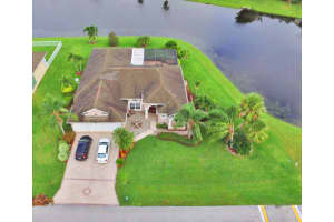 2604 Palm Lakes Ave, Fort Pierce, FL 34981, Sold 12/29/17