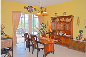 2604 Palm Lakes Ave, Fort Pierce, FL 34981, Sold 12/29/17