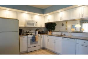 275 Palm Ave APT A302, Jupiter, FL 33477, Sold 11/01/17