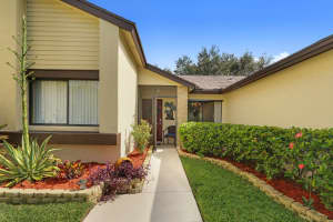 104 Village Walk Dr, Royal Palm Beach, FL 33411, Sold 12/20/17