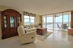 1 Harbourside Dr, Delray Beach, FL 33483, Sold 12/01/17