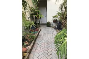 9171 NW 38th Pl, Sunrise, FL 33351, Sold 11/17/17