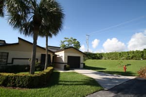 23 Ridge Pointe Dr, Boynton Beach, FL 33435, Sold 01/02/18