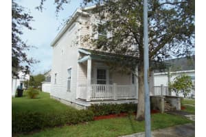 3337 N Park Dr, Fort Pierce, FL 34982, Sold 12/22/17