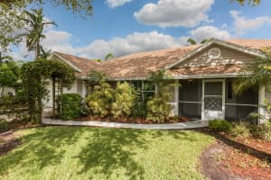 633 East Dr, Delray Beach, FL 33445, Sold 12/29/17