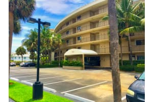 3605 S Ocean Blvd, South Palm Beach, FL 33480, Sold 04/06/18